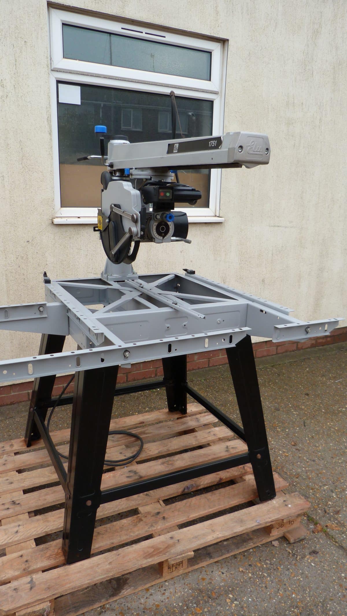 Elu 1751 store radial arm saw